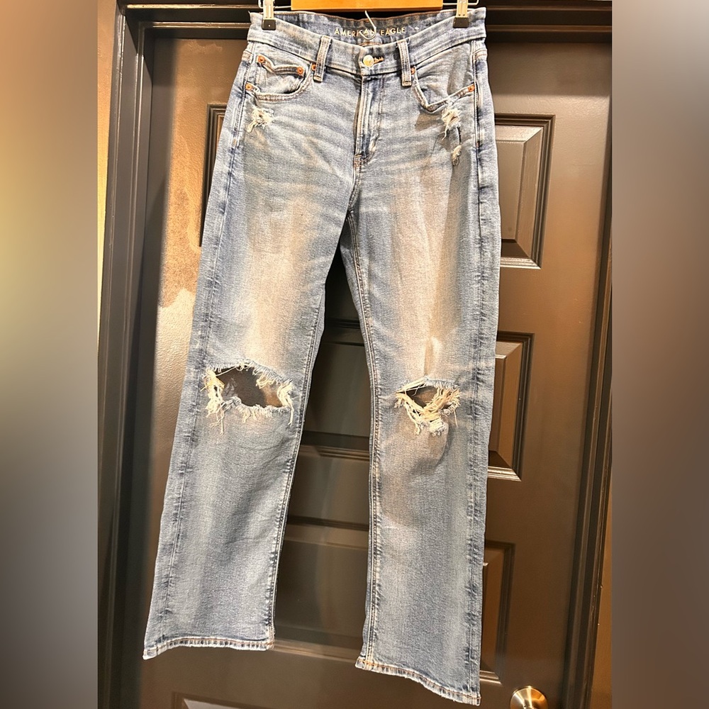 American Eagle Outfitters Light Blue Distressed Curvy Straight Stretch Jeans, 6R